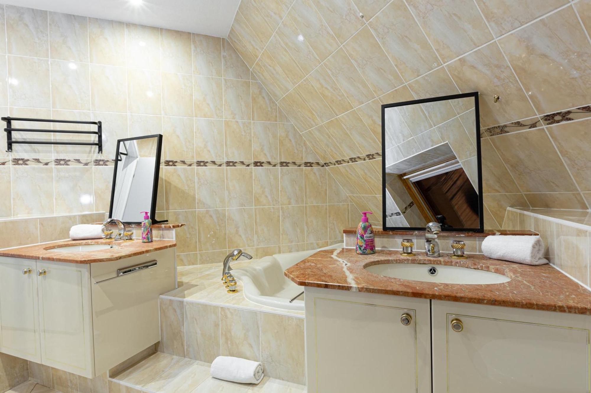Gites Spa Strasbourg - Villa Ours - Spa Prive, Sauna, Borne D'Arcade, Babyfoot Ittenheim Eksteriør billede